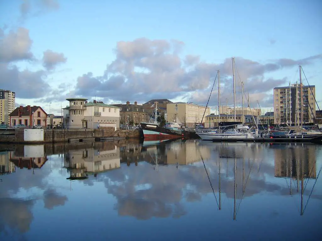 Athena Laser photo bassin cherbourg
